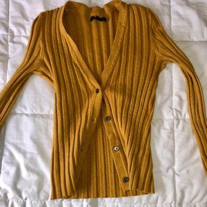 American Eagle Yellow Longsleeve